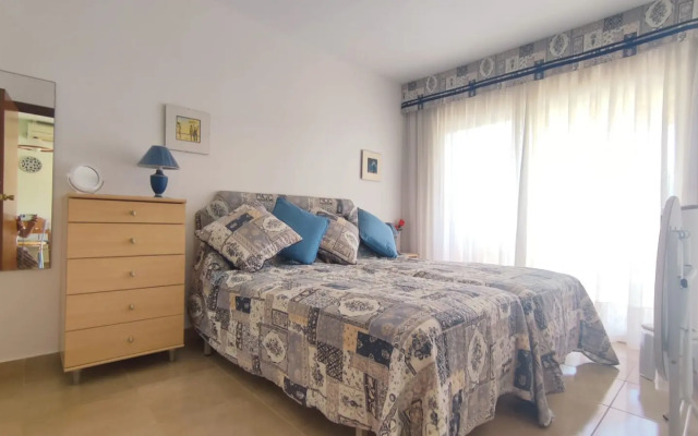 Apartsalou Penedes Apartments