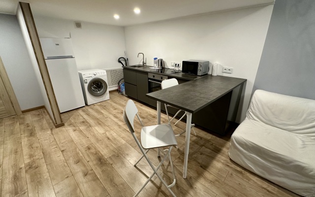 Stidiya Loft Dvikhurovnevaya Yarapartments Flat