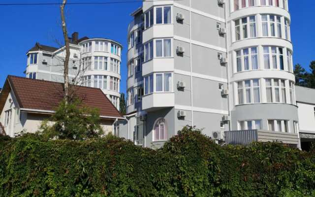 Apartments Hotel Complex Raduga