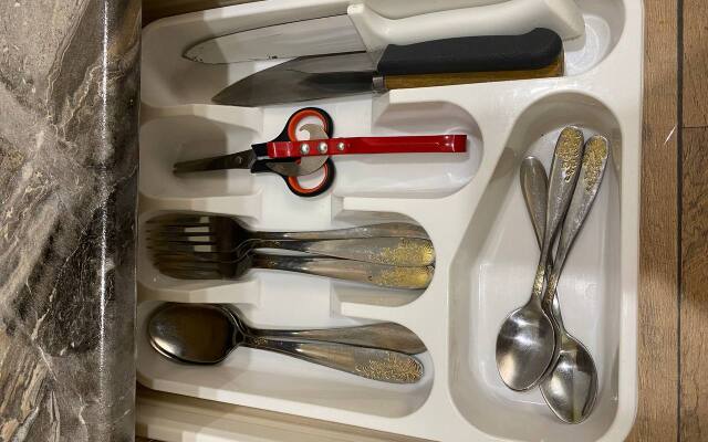 Апартаменты видовые на 14 этаже рядом ТРК Родник