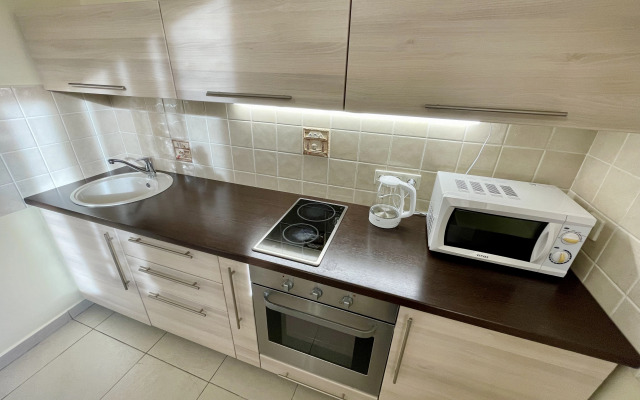 Апартаменты Авиаторов 33