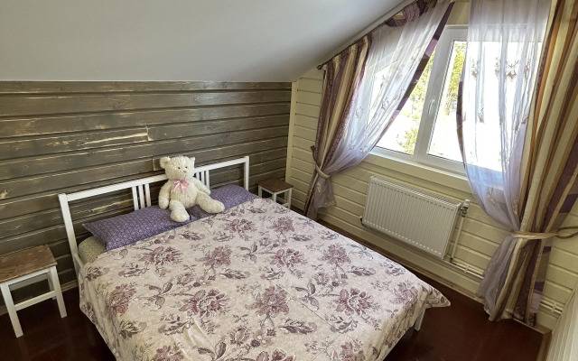 Частный дом Брусничный Коттедж с сауной