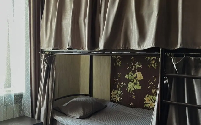 DeLyuks Mini-Hotel