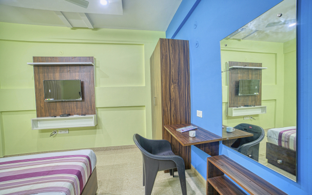 Red Key Bangalore Airport Hotel