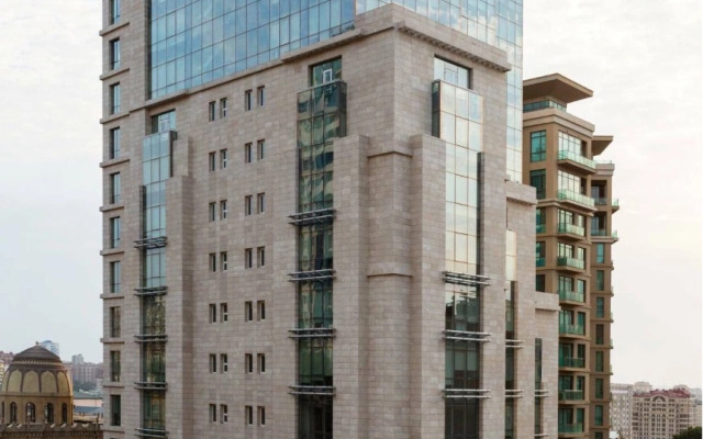 Апартаменты 3-Bedroom Central Apartment with Gym