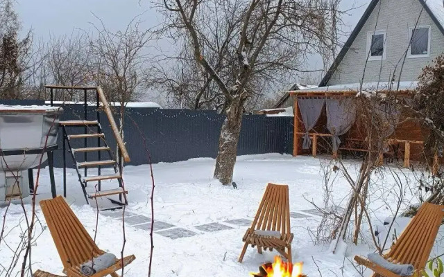 Частный дом на берегу Волги