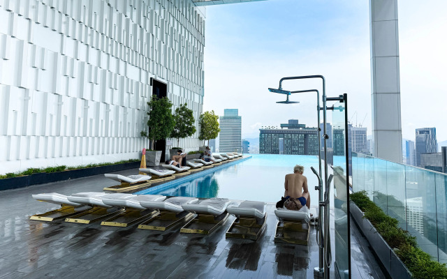 Отель HOME STYLE at Platinum Suites 2 KLCC Twin Towers