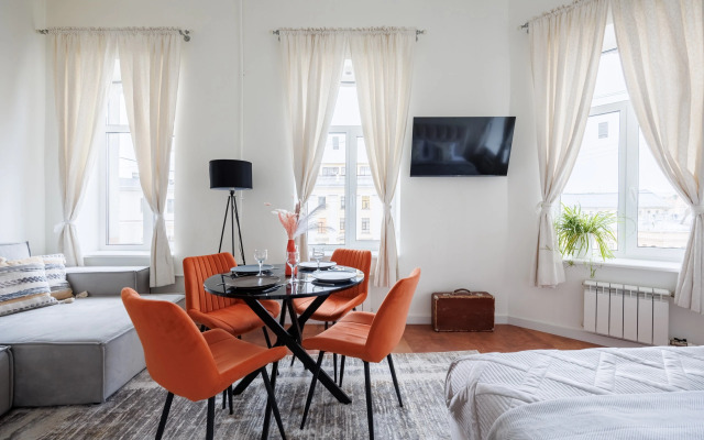 Апартаменты с Видом на Канал Грибоедова