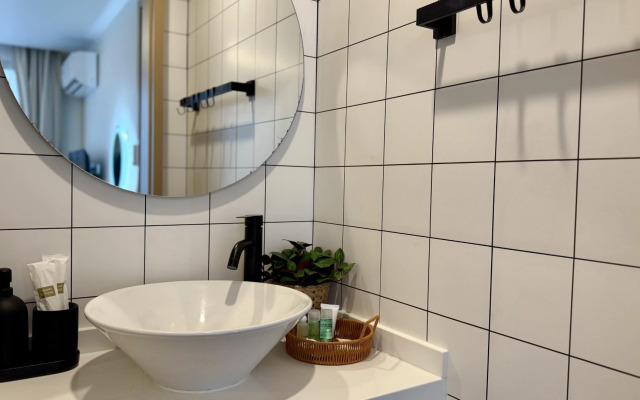 Sovremennaya Ryadom s Plyazhem Kamala Flat