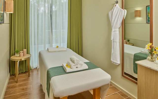 Chancellor Boracay Hotel