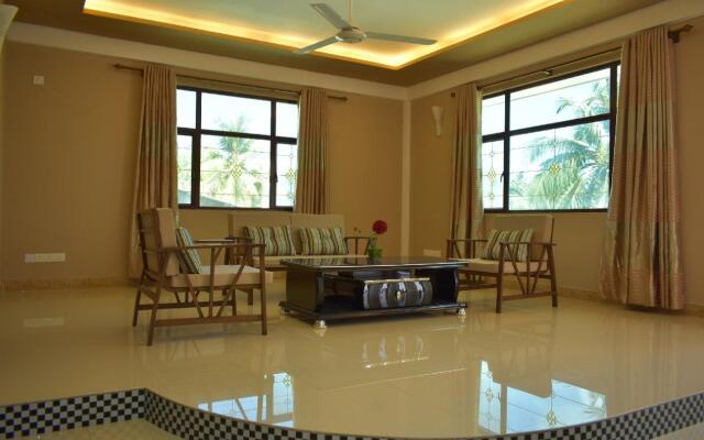 Calyx Grand Fuvahmulah Guest house