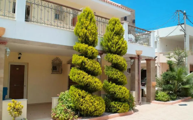 Bella Elena Apartment hotel