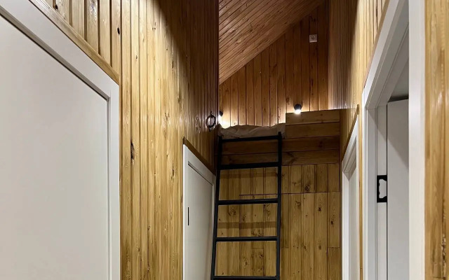 Частный дом Barn-House у леса с бассейном и банным чаном