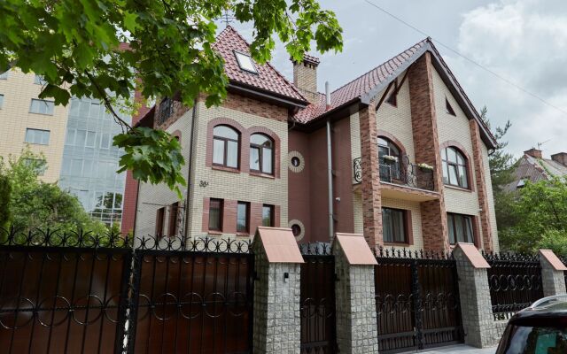 Villa Nadezhda Guest House