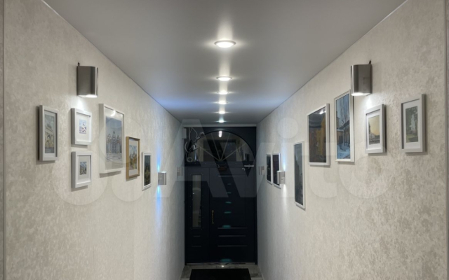 Studiya nedaleko ot Avrory Flat