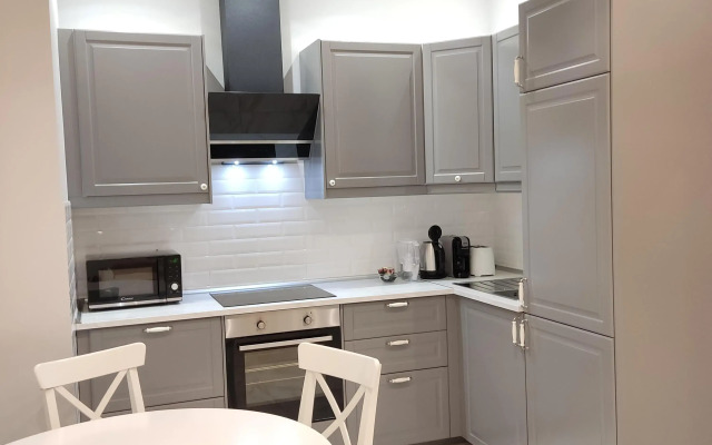 Апартаменты LikeHome Life - Калужская Букинист 4