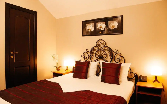 Отель ROMANOVPALM Hotel