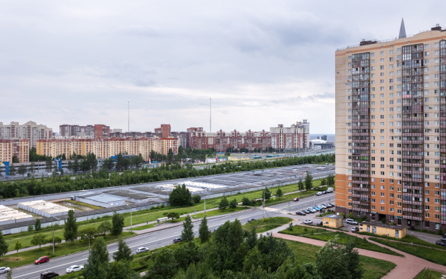 U Lakhta Tsentra Flat