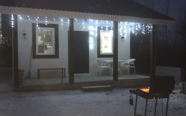 Domik Okolo Ozyora Private house