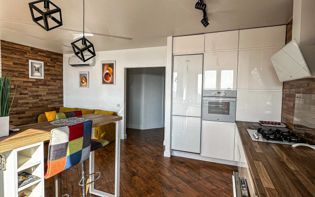 Апартаменты GEOMETRY - Просторная квартира с панорамным видом на реку в центре