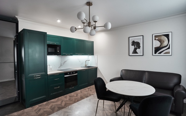 Luxe  S Dzhakuzi Na Skryganova Apartments