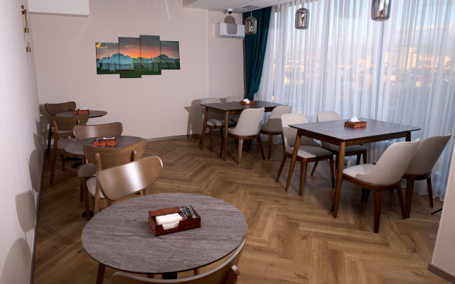 Crown Hotel Bishkek Hotel
