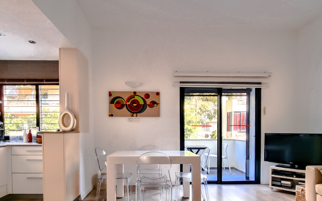 Apt Nacre Apartments