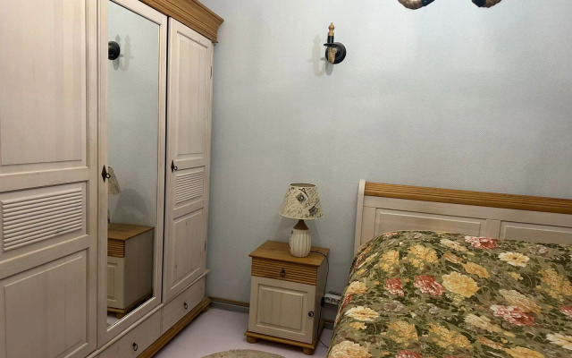 Dvukhurovnevaya 106 Flat