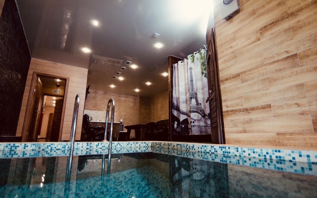 Stary Tomas Hotel
