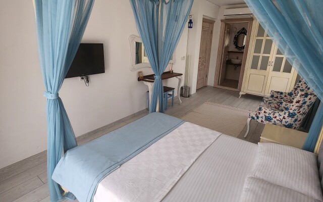 Tarcin Alacati Otel