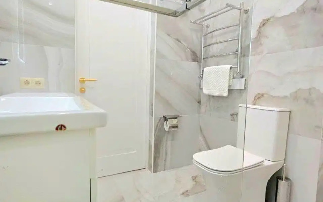 V Samom Tsentre Pyatigorska naprotiv Avtovokzala Apartments