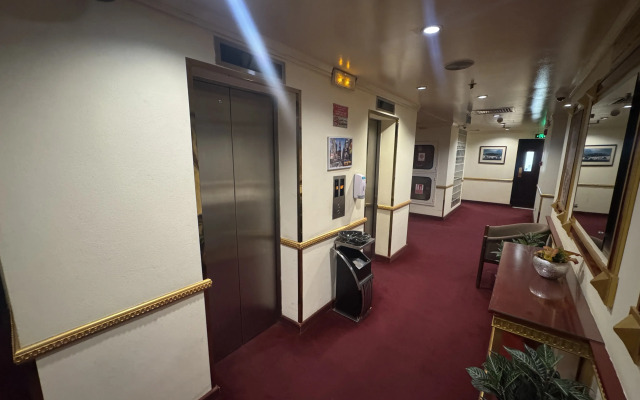 Orchid Hotel
