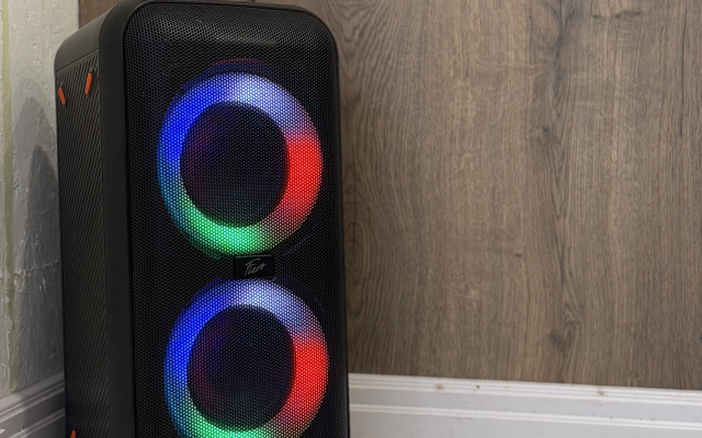 Частный дом с видом на лес и горы