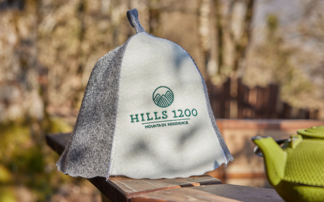 HILLS1200. Residence. Glamping. Bany.