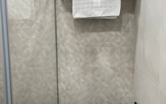 Апартаменты 1-к. квартира 42 м² 2/10 эт.