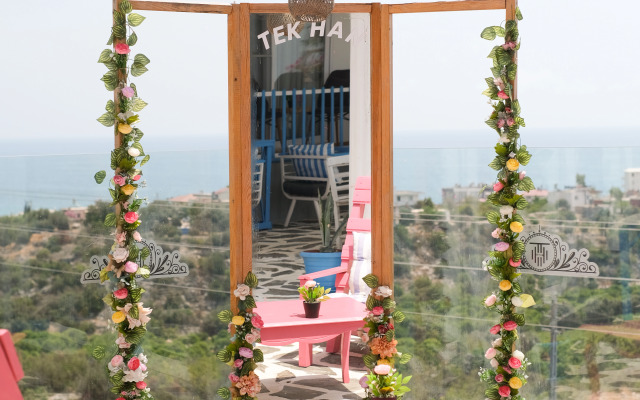 Hotel TEK HAN KUMKUYU