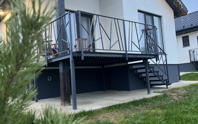 Частный дом в деревне Семибратское