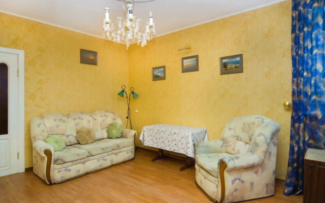 Квартира трёхкомнатная Воскресенская 6