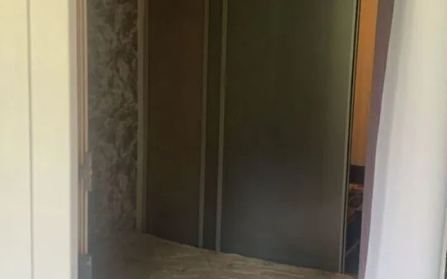 Na Ul. Maksimovskogo 10 Flat