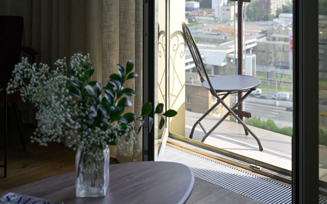 S Panoramnym Vidom Nedaleko ot Metro Apartments