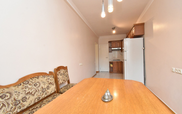 V Bolshom Tsentre Yerevana Apartment