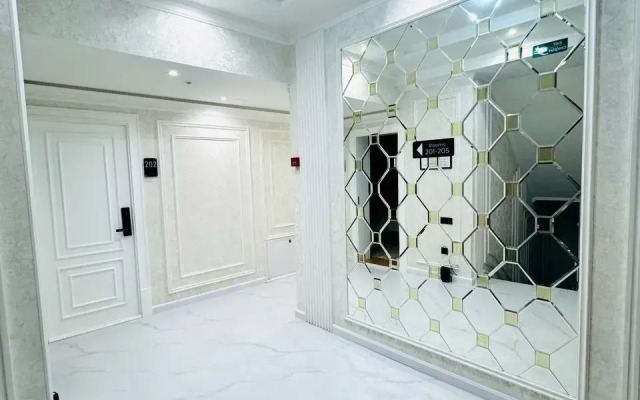 Отель The Moonya