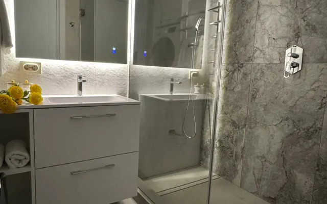 Lyuks Vozle Istochnika Apartments