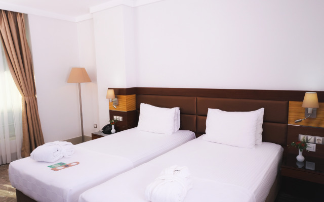 Armis Hotel