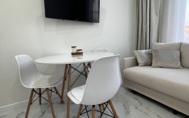 Uyutniye S Novym Remontom Apartments