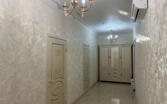 Квартира на проспекте Петра I 89