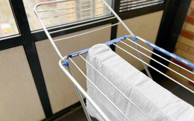 Uyutnaya Kvartira S Balkonom Pyadom S Kadom Flat