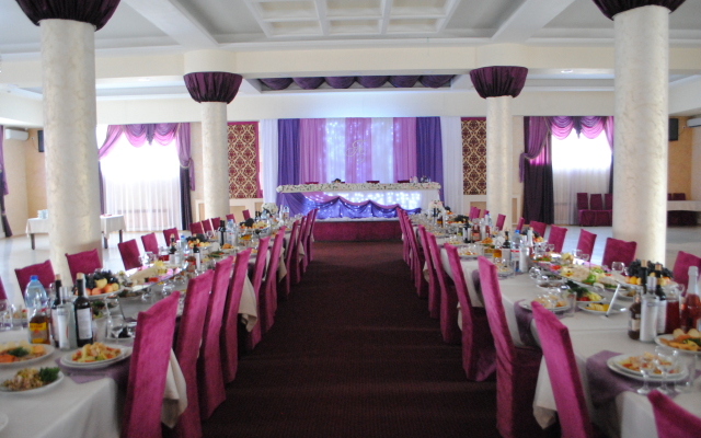 Отель Милана