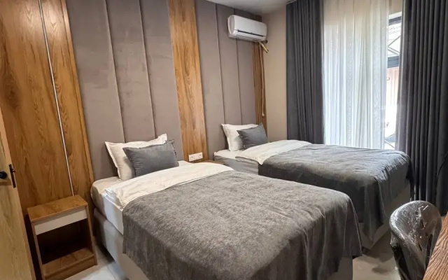 Отель Orient Lux