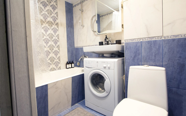 Квартира двухкомнатная на Нижегородской